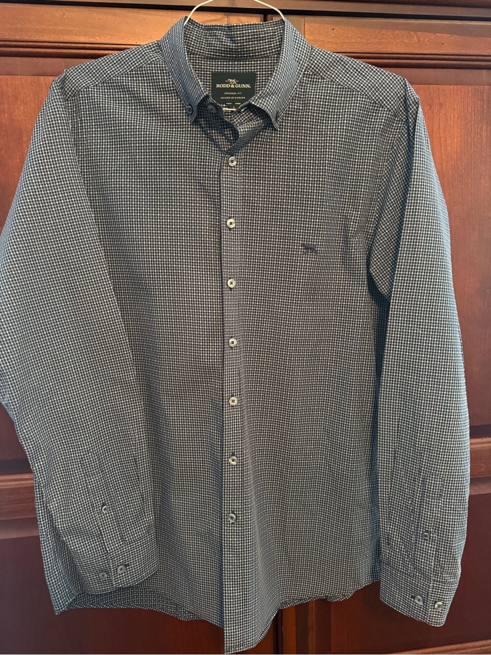 Rodd &Gunn button down. - Picture 2 of 3